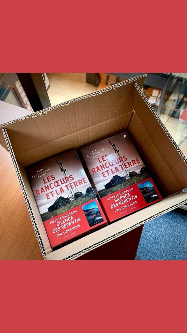 🔥Il vient d’arriver !🔥« « Les rancœurs et la terre », le nouveau roman de @kimicgrant sera disponible en librairie le 20 avril prochain. Encore un peu de patience 🤓

#buchetchastel #lecture #thriller